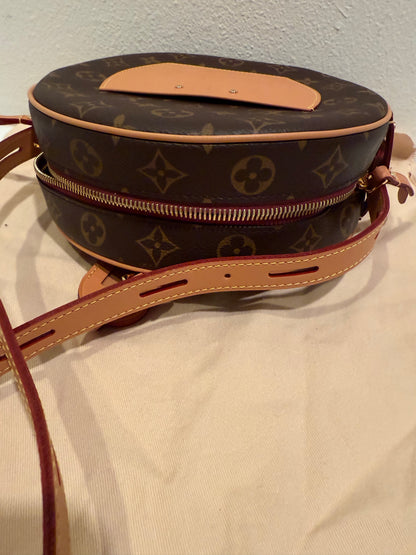 Louis Vuitton Monogram Boite Chapeau Souple MM Bag