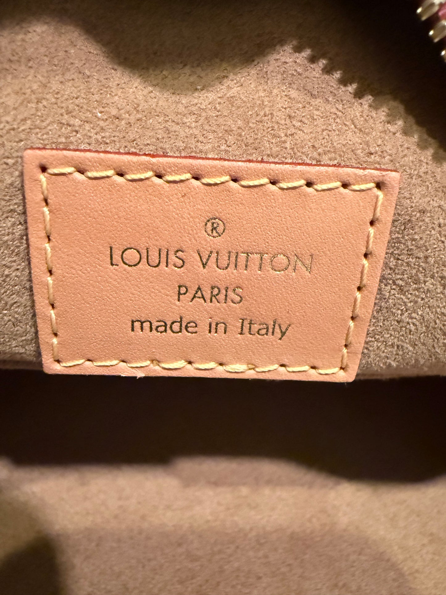 Louis Vuitton Monogram Boite Chapeau Souple MM Bag