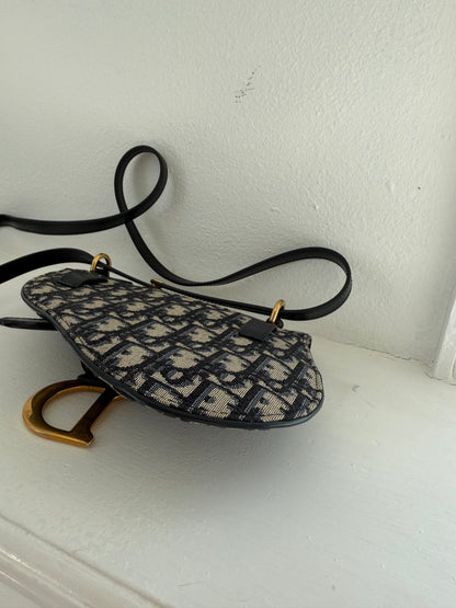 CHRISTIAN DIOR Oblique Blue Monogram Saddle Shoulder Crossbody Bag