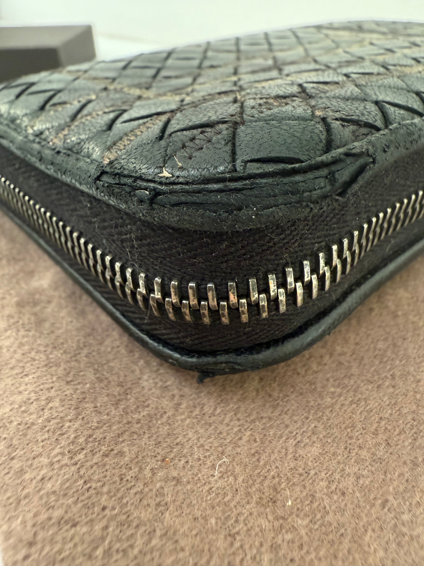 BOTTEGA VENETA Anthracite Black Weave Intrecciato Zip Long Continental Wallet